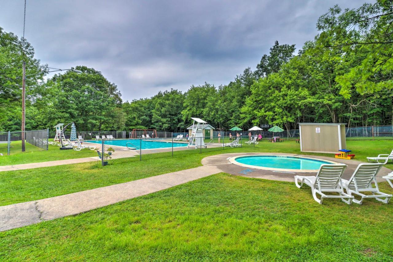 Pocono Mountain Escape With Game Room Walk To Lake! Albrightsville Экстерьер фото